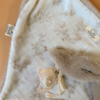Doudou Lange Fourrure grège - Motif Toile de Jouy Biche