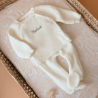 Ensemble de naissance personnalisé écru - Brassière en tricot écrue + pantalon à pied
