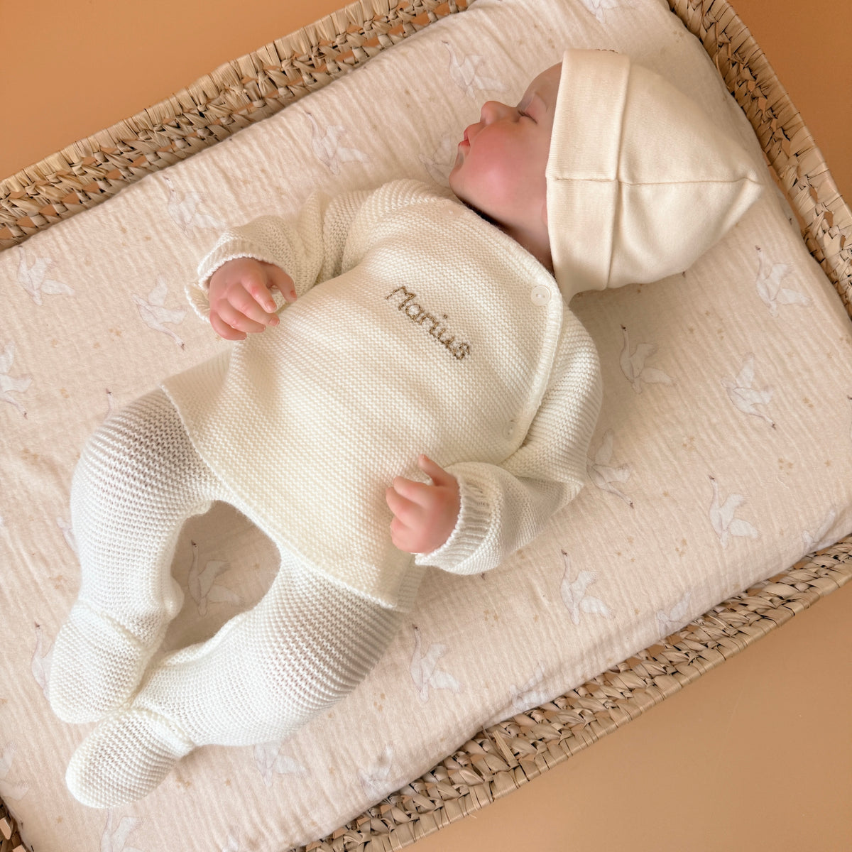 Ensemble de naissance personnalisé écru - Brassière en tricot écrue + pantalon à pied