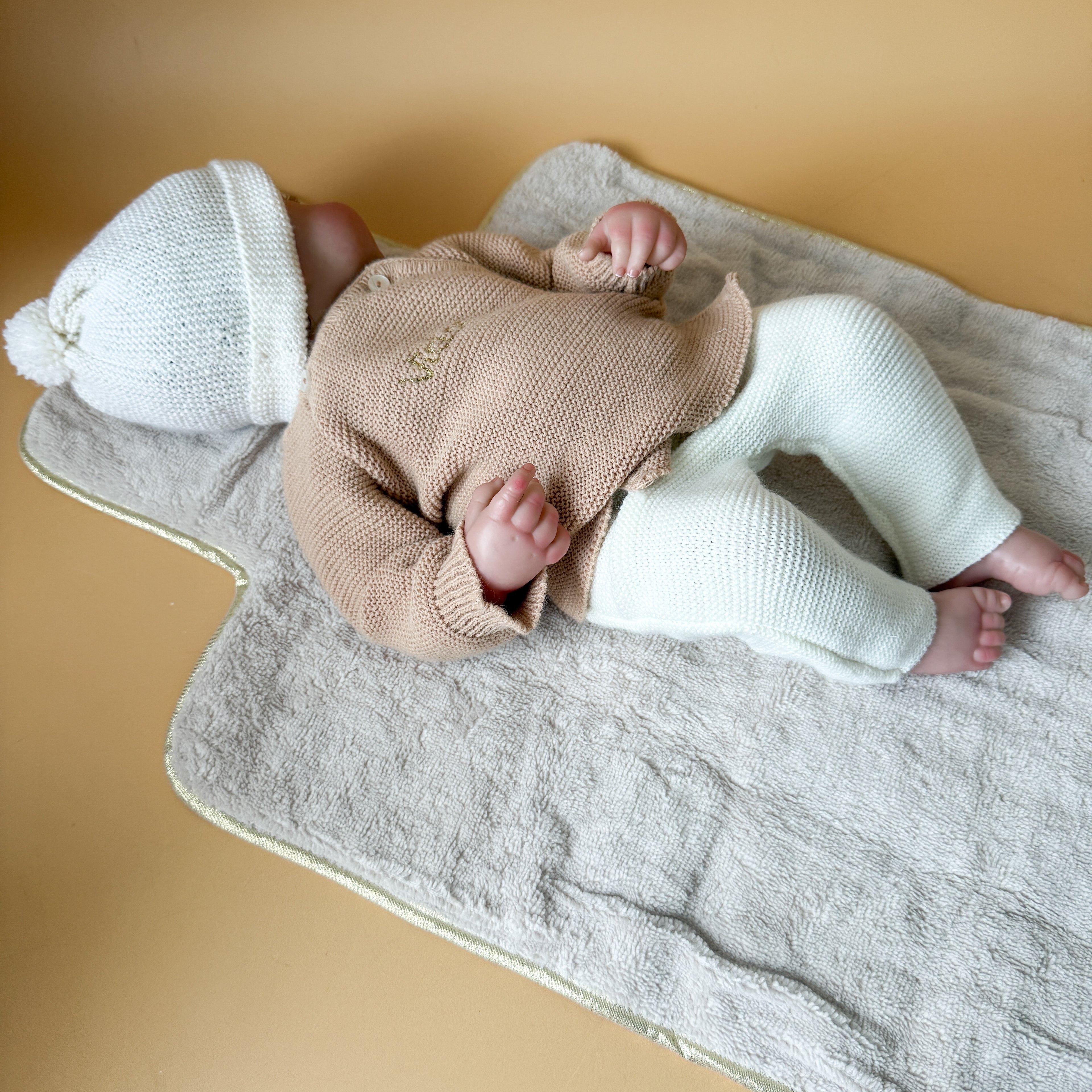 Matelas à langer nomade - Motif Matelassé coeurs Grège