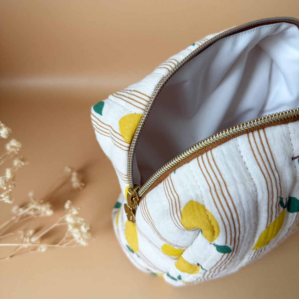 Trousse de toilette matelassée personnalisée avec prénom - Motif Citrons