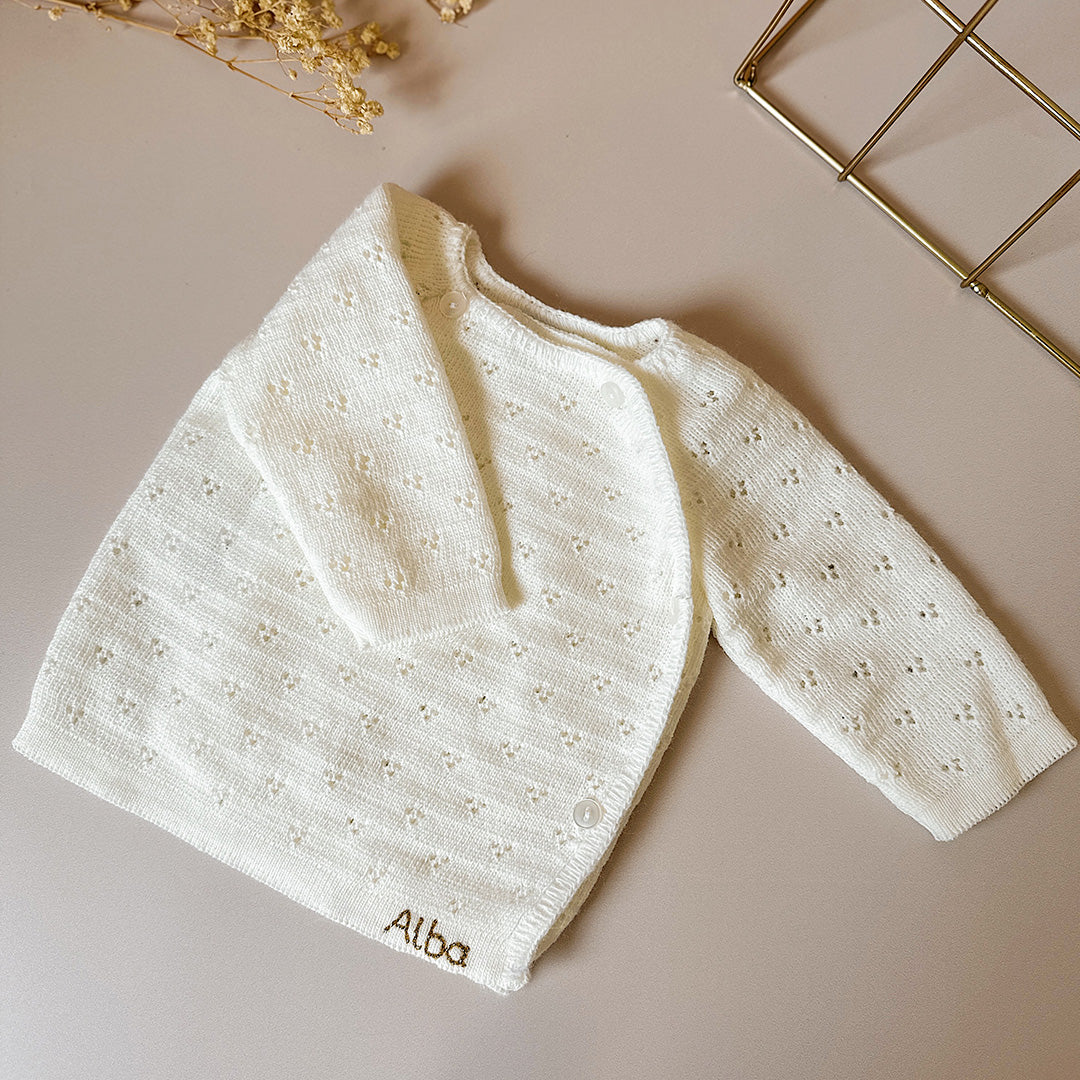 Brassière de naissance en maille ajourée écrue , personnalisable