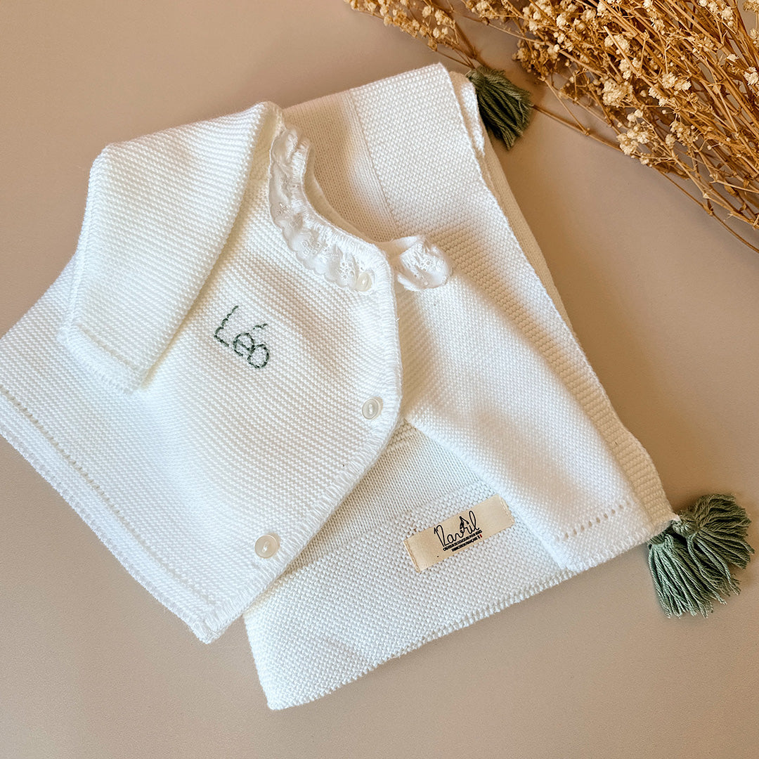 Brassière en maille tricot blanc avec petit col dentelle - Personnalisable avec une broderie faite à la main