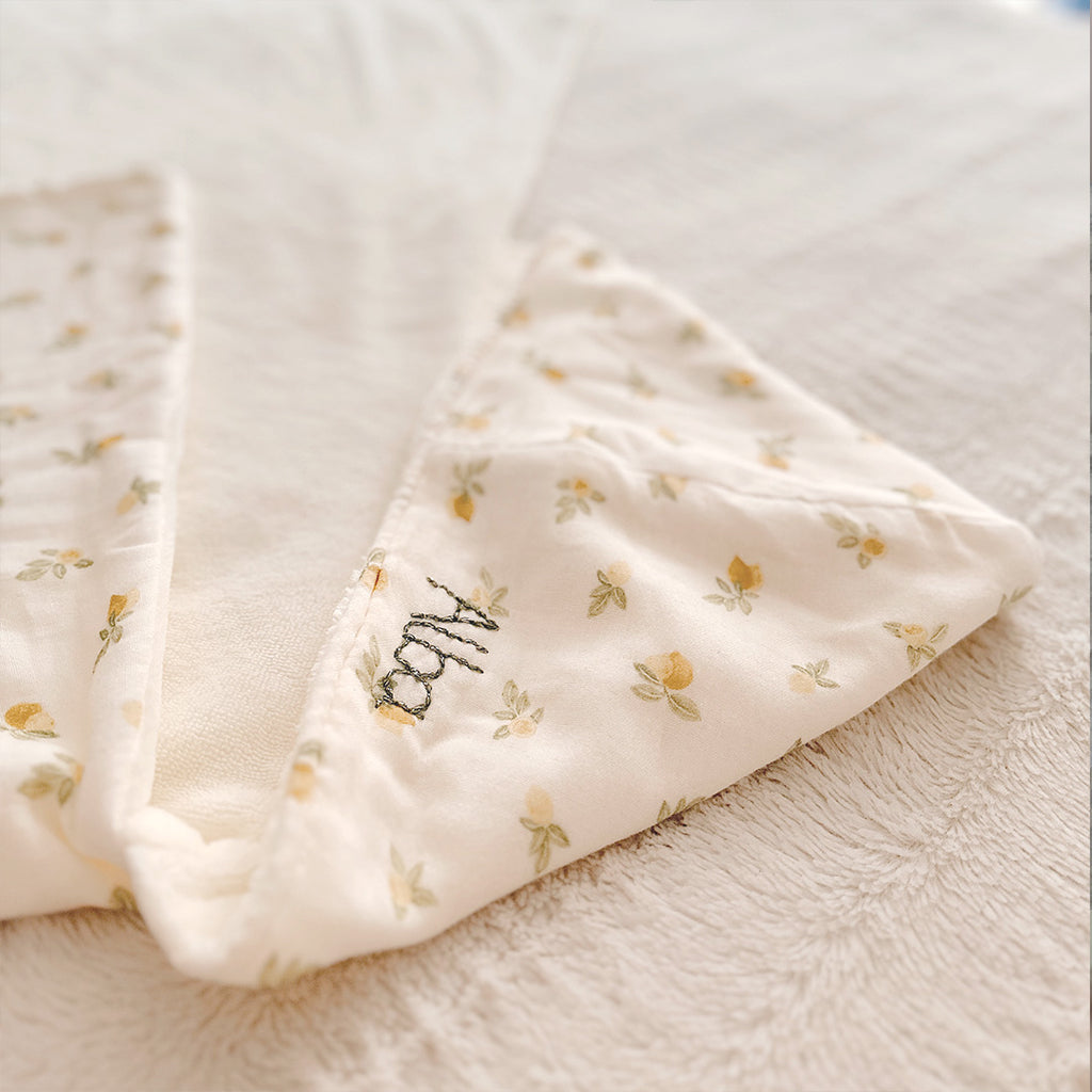 Ma Cape de bain XXL personnalisée en micro éponge de bambou - Motifs Citrons