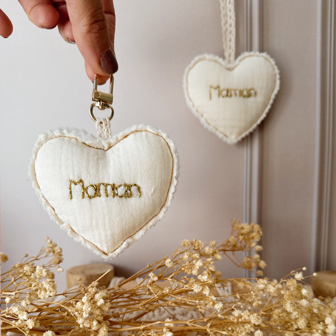 porte clé coeur personnalisé à la main 12avril