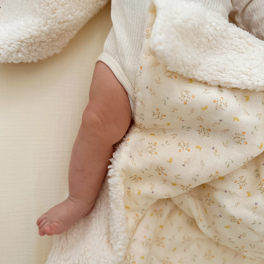 couverture sherpa et motif gaze de coton