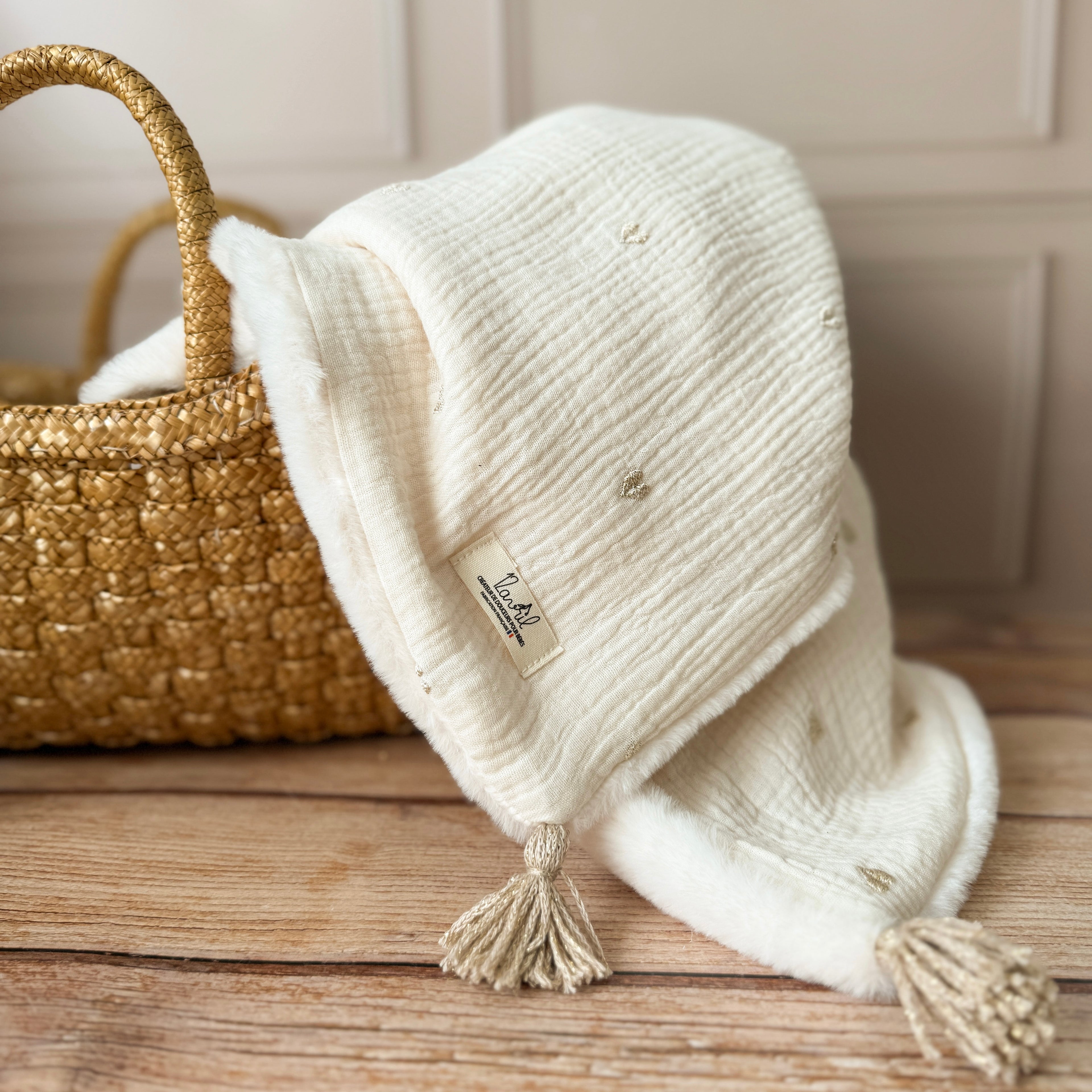 Couverture Chaude - Coeurs brodés Beige doré