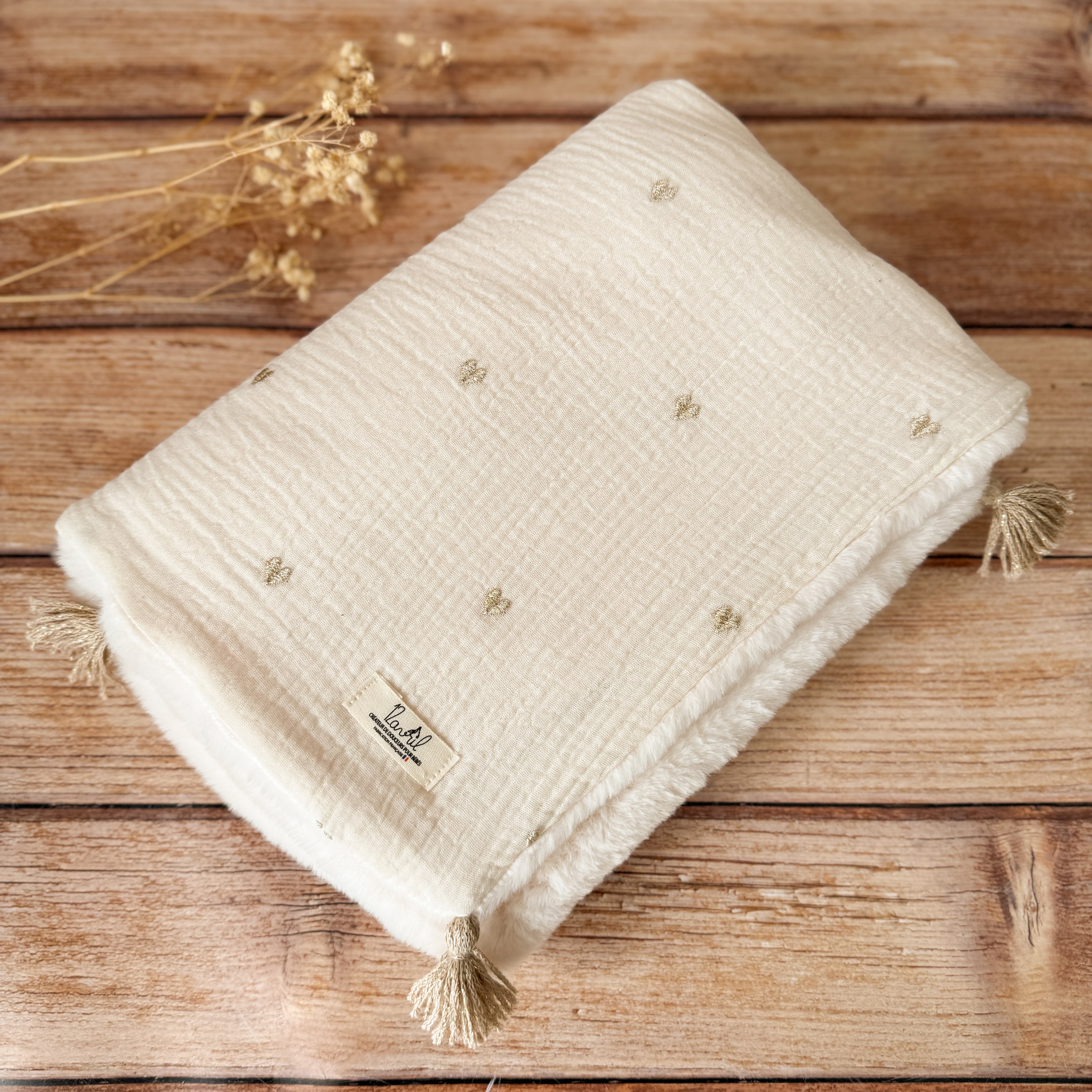 Couverture Chaude - Coeurs brodés Beige doré