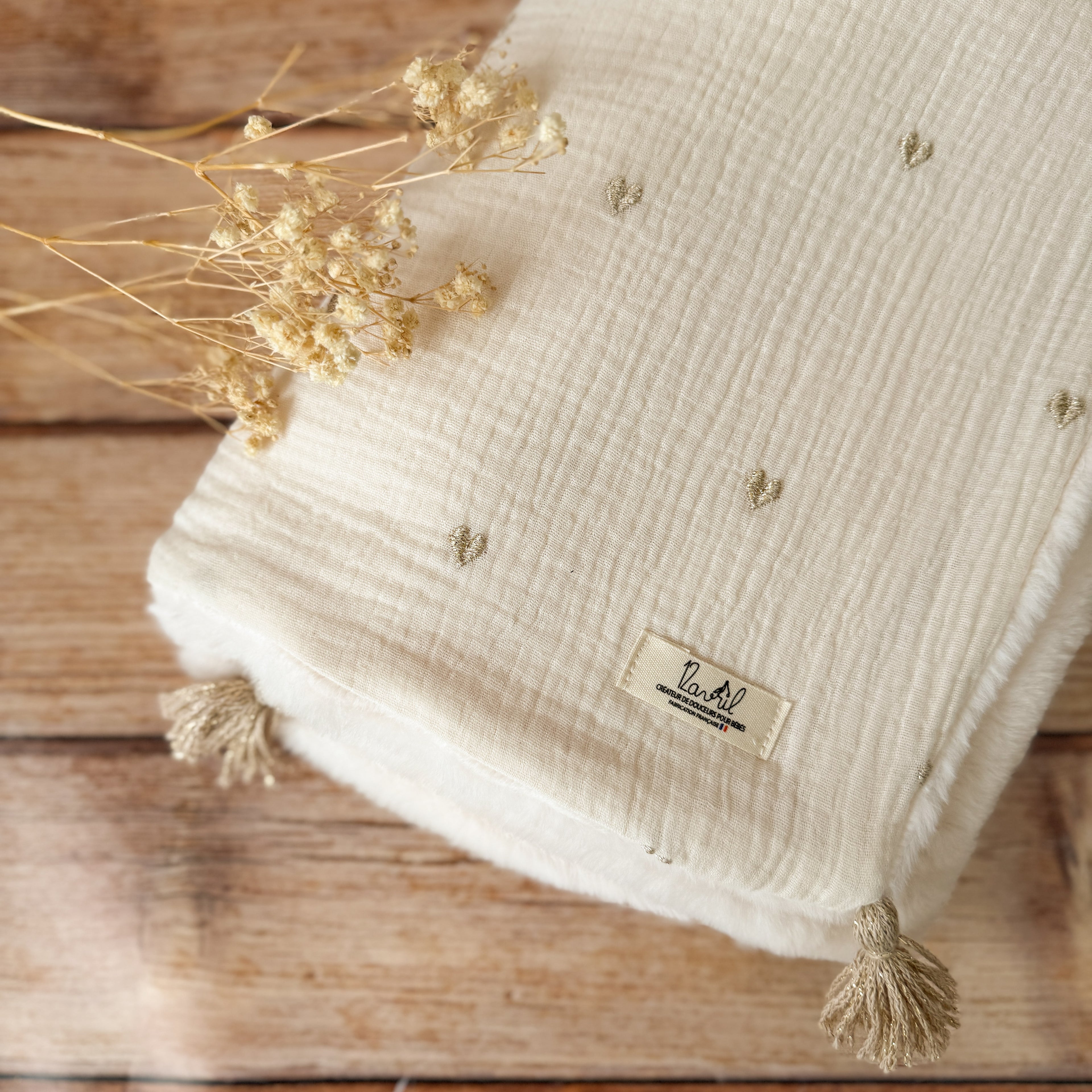 Couverture Chaude - Coeurs brodés Beige doré