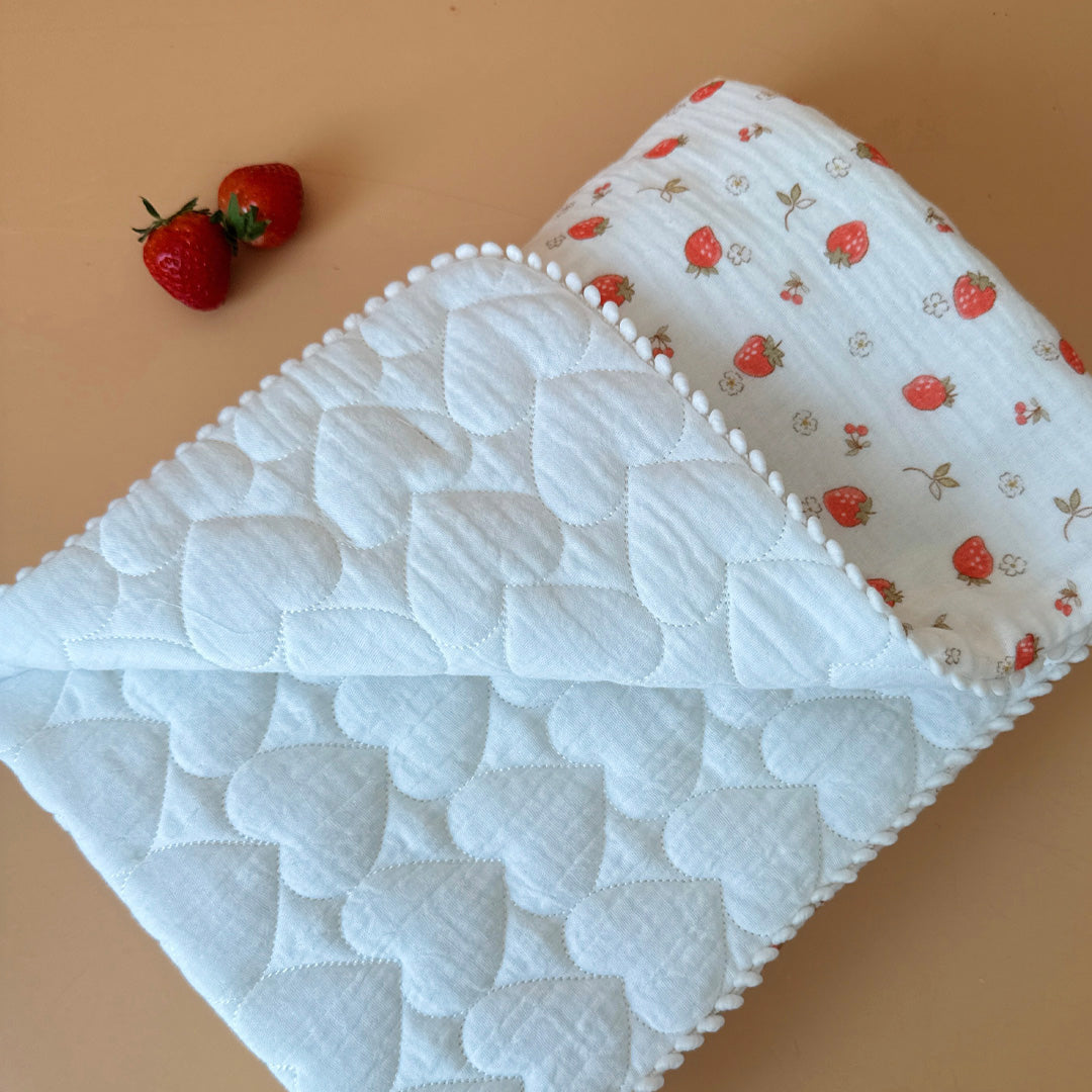 Couverture d'été unie en gaze de coton 100% matelassée ♡ - Motif fraises cerises
