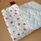 Couverture d'été unie en gaze de coton 100% matelassée ♡ - Motif fraises cerises