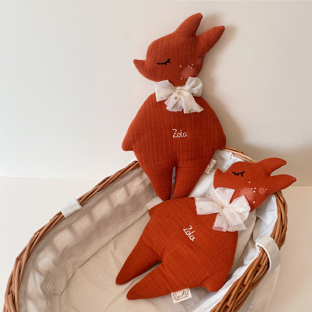 Doudou Madame Bichette Terracotta - Triple gaze de coton brodé à la main