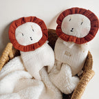 Doudou Mr Lion Terracotta et Écru - Triple gaze de coton brodé à la main
