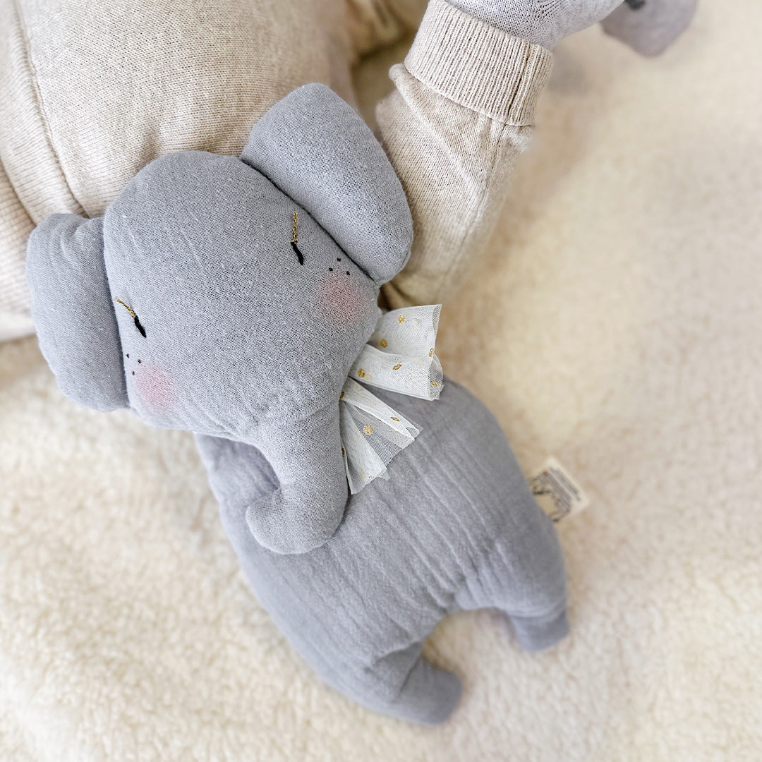 doudou elephant en gaze de coton personnalisé