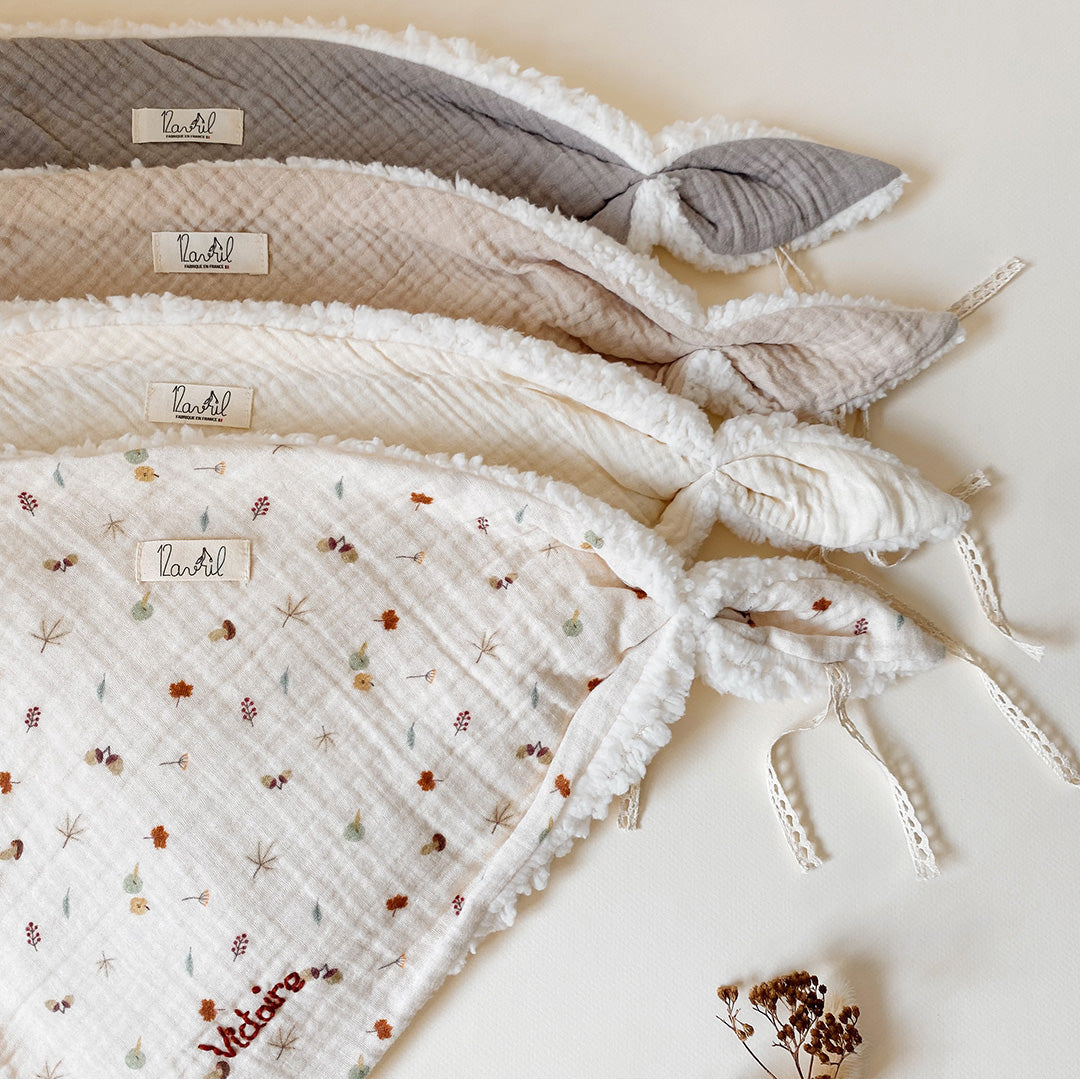 Doudou Lange Charly - Fausse fourrure et triple gaze de coton