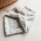 Doudou Lange Charly - Motif printanier - Fausse fourrure écrue et triple gaze de coton