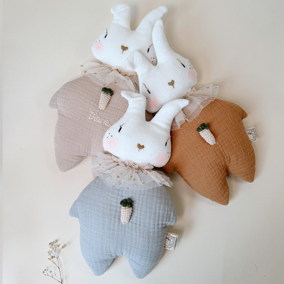 doudou lapin personnalisé en gaze de coton