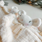 Doudou Léo le Souriceau - Souris d'hiver en fourrure et triple gaze de coton
