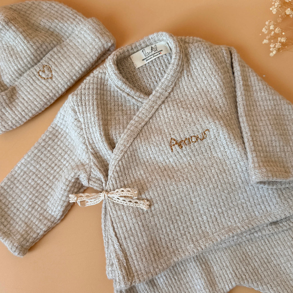 Ensemble de naissance Grège - Brassière + pantalon maille nid d'abeille grattée
