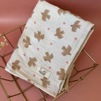 Lange en gaze de coton - Motif Oiseaux / Coeurs rose