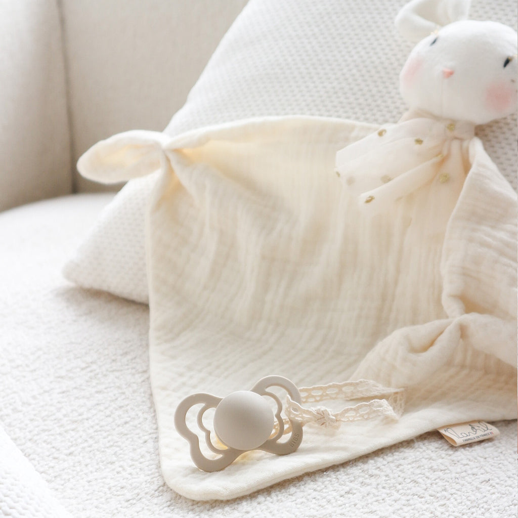 Doudou Léo le Souriceau - Doudou personnalisable 100% fait main - Gaze de coton