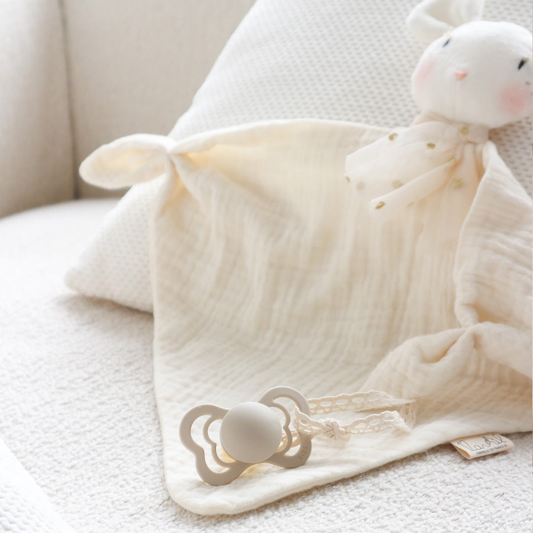 Doudou Léo le Souriceau - Doudou personnalisable 100% fait main - Gaze de coton