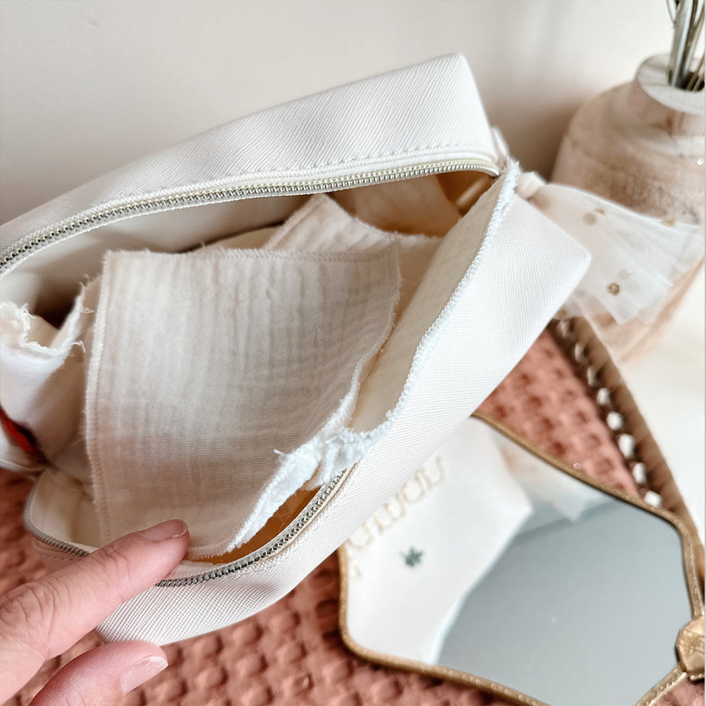 Ma petite trousse de toilette imperméable écrue