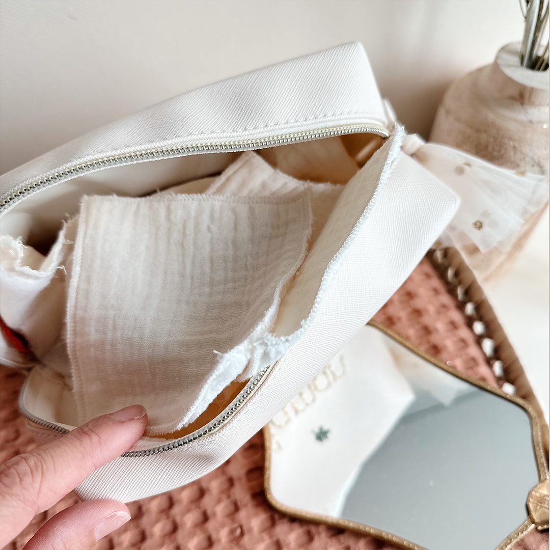 Ma petite trousse de toilette imperméable écrue