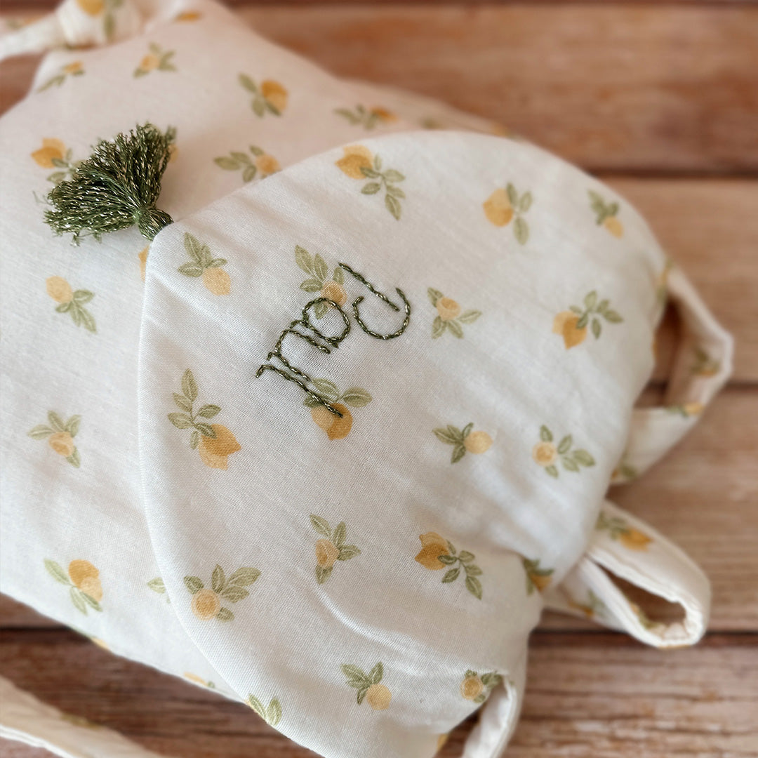 sac à dos en gaze de coton motif citrons, peroonnalisé a prénom de votre choux, 12avril