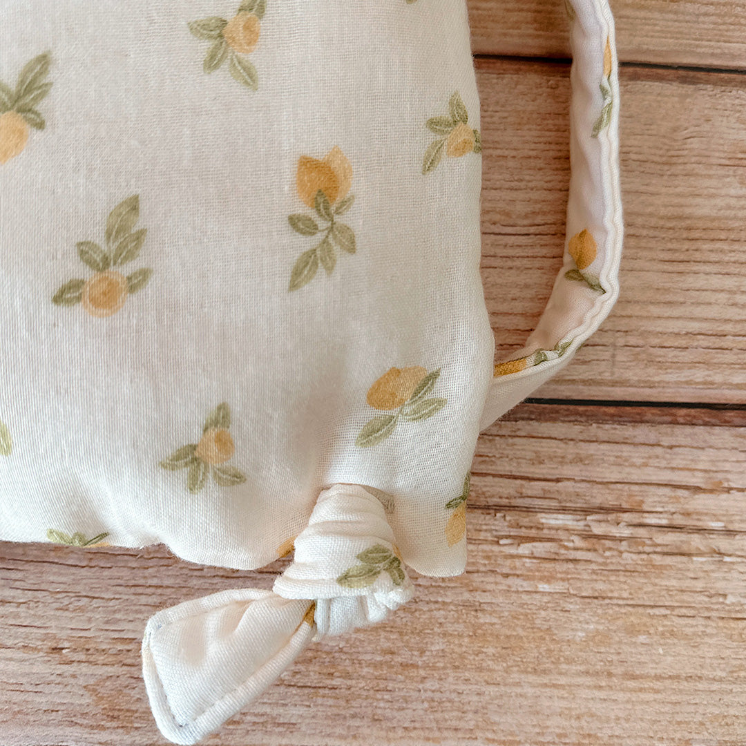 sac à dos en gaze de coton motif citrons, peroonnalisé a prénom de votre choux, 12avril