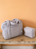 Sac à langer personnalisé – Coeurs matelassés grège