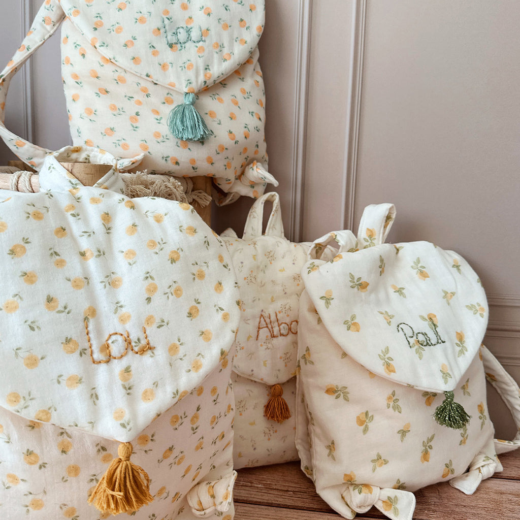 sac à dos en gaze de coton motif d'été, peroonnalisé a prénom de votre choux, 12avril