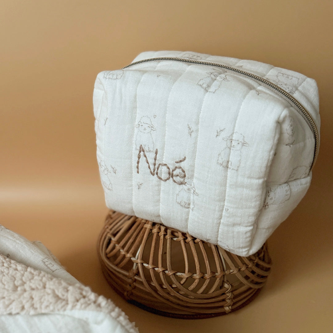 Trousse de toilette matelassée - Motif Petits Moutons