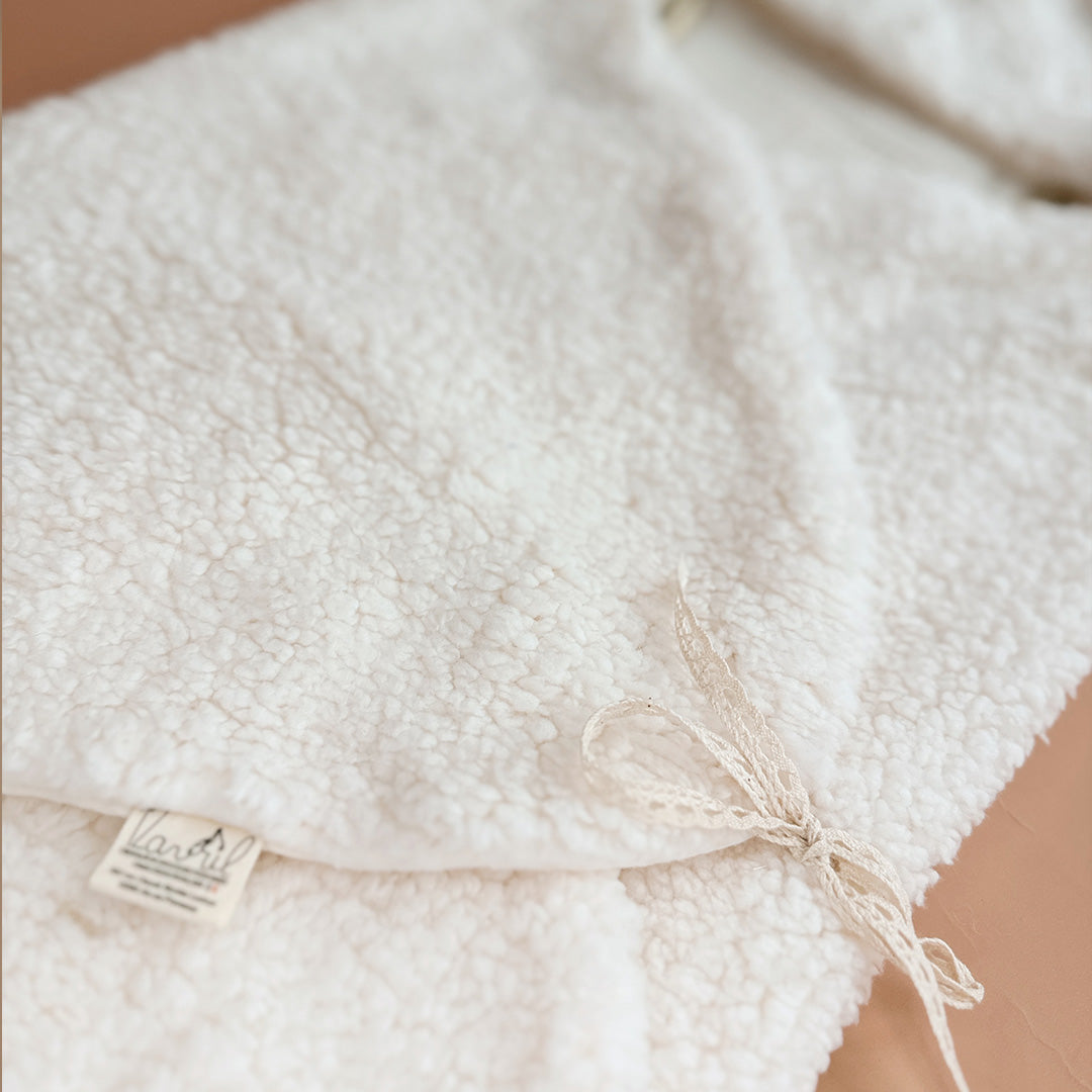 Couverture Spéciale Cosy - Gaze De Coton / Sherpa AVEC POMPON