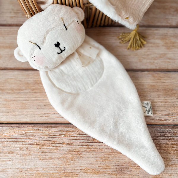 Doudou Loutre  Mme Loutre 100% fait main - Norme CE