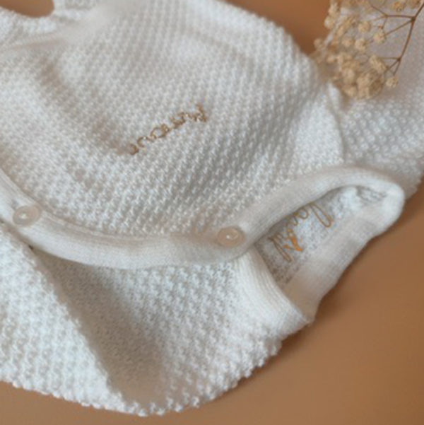 👶 Ensemble de naissance blanc en maille nid d'abeille – personnalisable