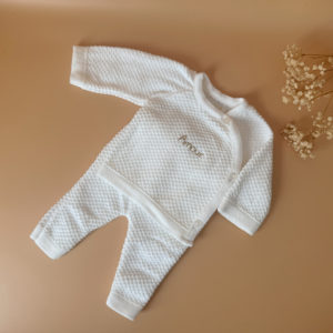 👶 Ensemble de naissance blanc en maille nid d'abeille – personnalisable