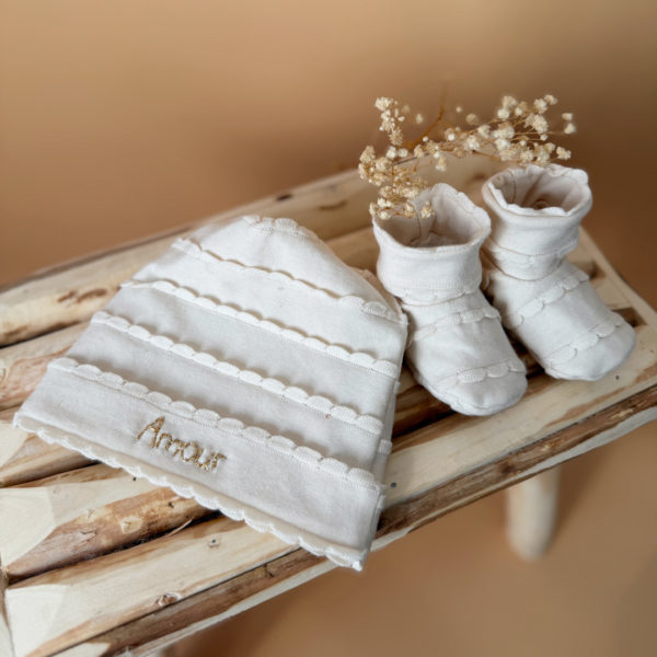 bonnet et chaussons festonnés 12avril