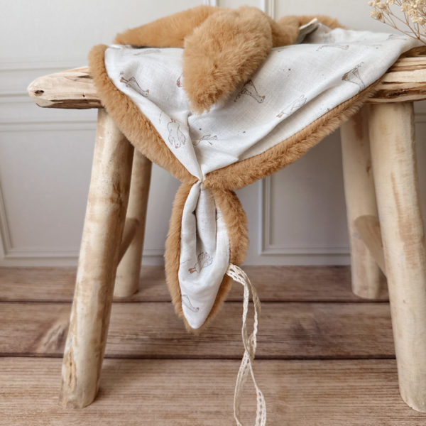 doudou lange 12avril motif oies biscuit