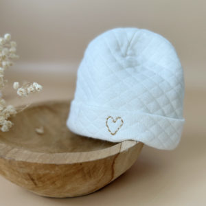 Bonnet de Naissance Matelassé écru -  ♡ Initiale brodée